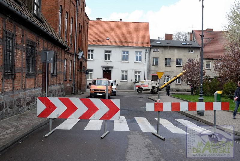 Komunikacyjny chaos czyli prace drogowe na ul. Obrońców Westerplatte ruszyły 