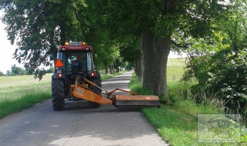 Koszenie poboczy dróg powiatowych 