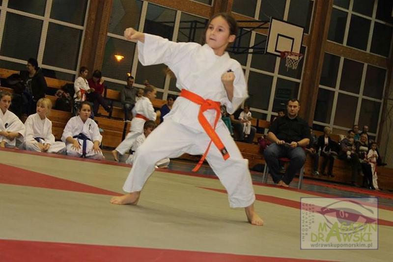 Mikołajkowy turniej karate 
